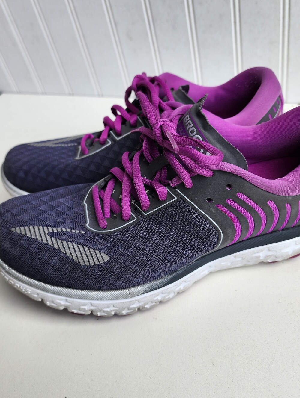 Brooks Pure Flow 6 Running Jogging Shoes WOMENS Gray Purple Lace Up SIZE 7 - Picture 5 of 11